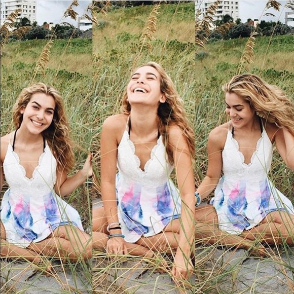 LF Crochet Romper - Picture 1 of 4